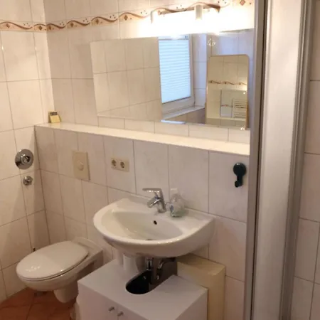 Waldstr 32 - 50-03 * Ostseebad Kühlungsborn